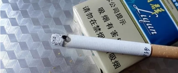 利群(軟藍(lán))怎么樣(好抽的口糧) 利群軟藍(lán)味道怎么樣(清新醇和)
