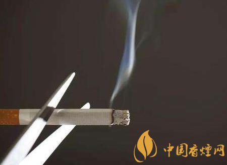 吸煙和戒煙之間如何權(quán)衡 吸煙應(yīng)該注意場(chǎng)合！